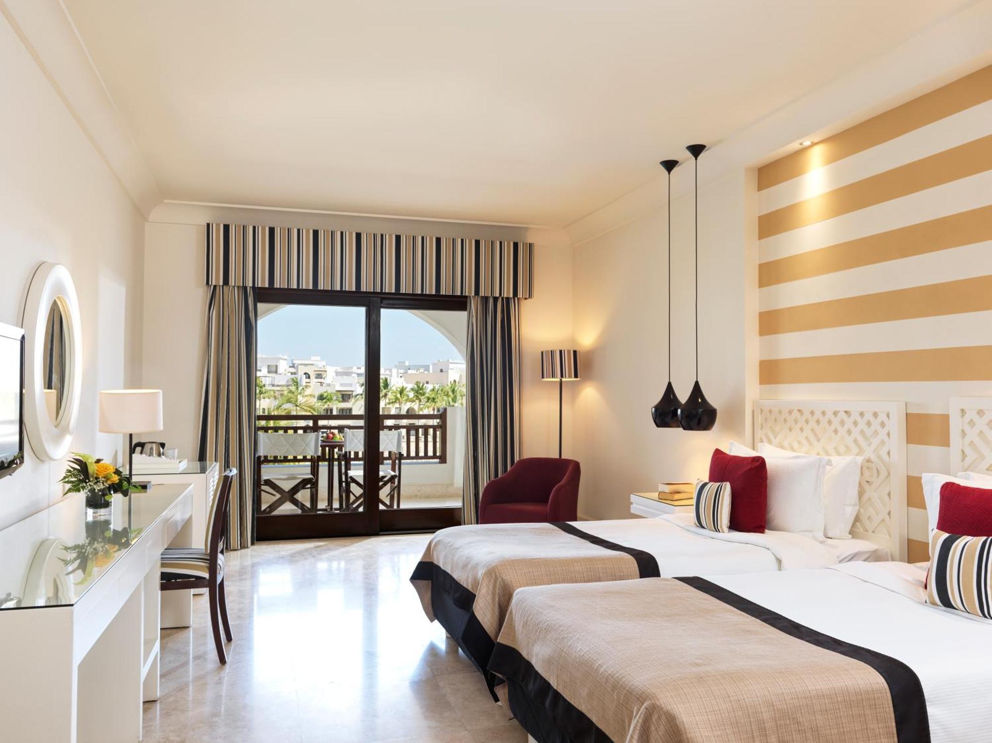 Juweira Boutique Hotel Adult Only Salalah Esterno foto